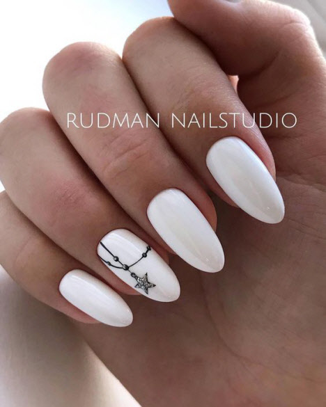 Perfect white New Year's manicure 2020