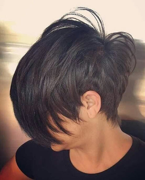 Naka-istilong maikling haircuts 2019-2020