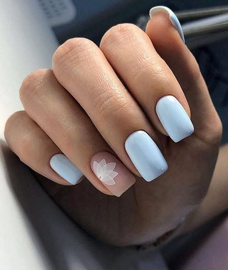 Photo of blue manicure for short nails