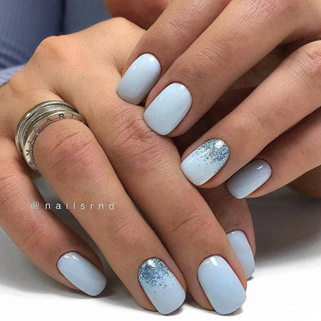 Photo of blue manicure for short nails