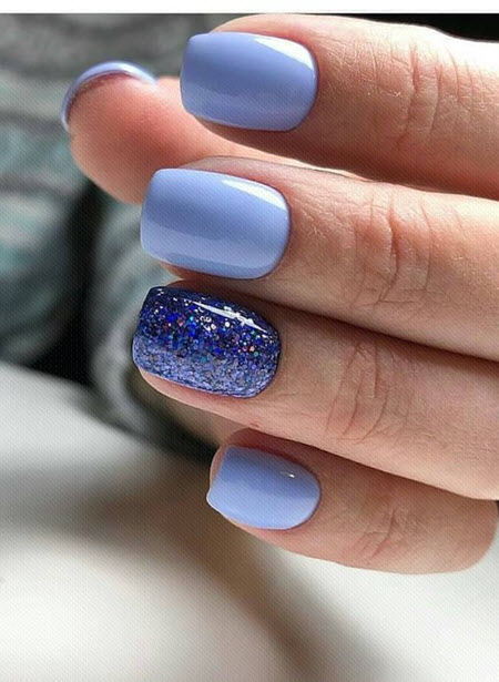 Blue glitter manicure