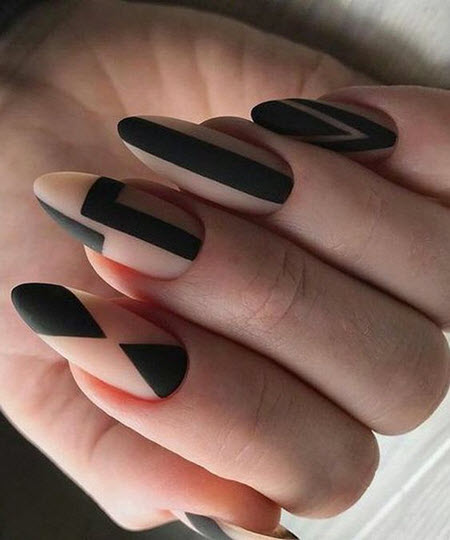Foto de nuevos diseños de uñas en uñas ovaladas.