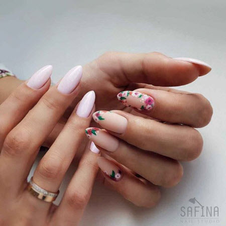Different manicure on two hands