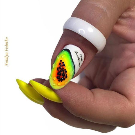 Manicure with a pattern of fruits