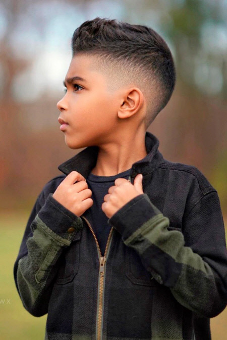 Photo of fashionable haircuts for boys of school age