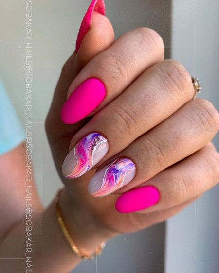 Patterned neon manicure