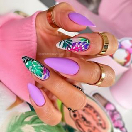 Patterned neon manicure