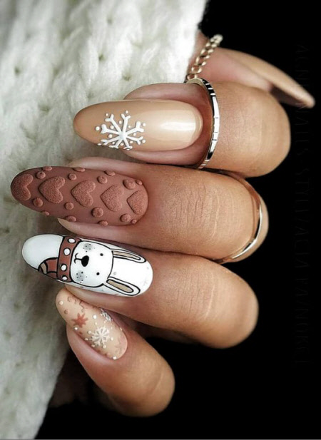 Matte winter nail design